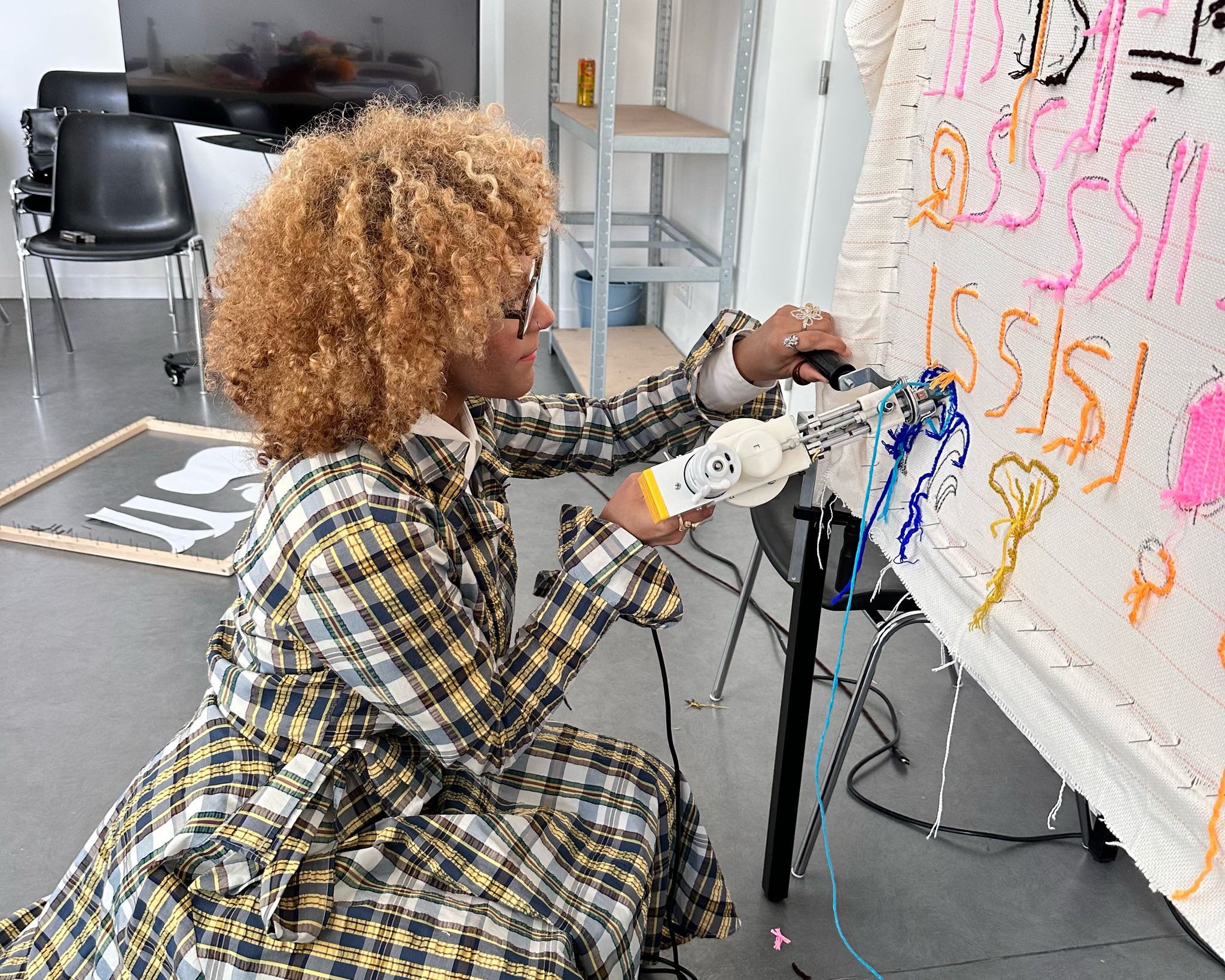 Workshop Tufting à l'École d'Art Appliqué de Condé : Trames et Détournement