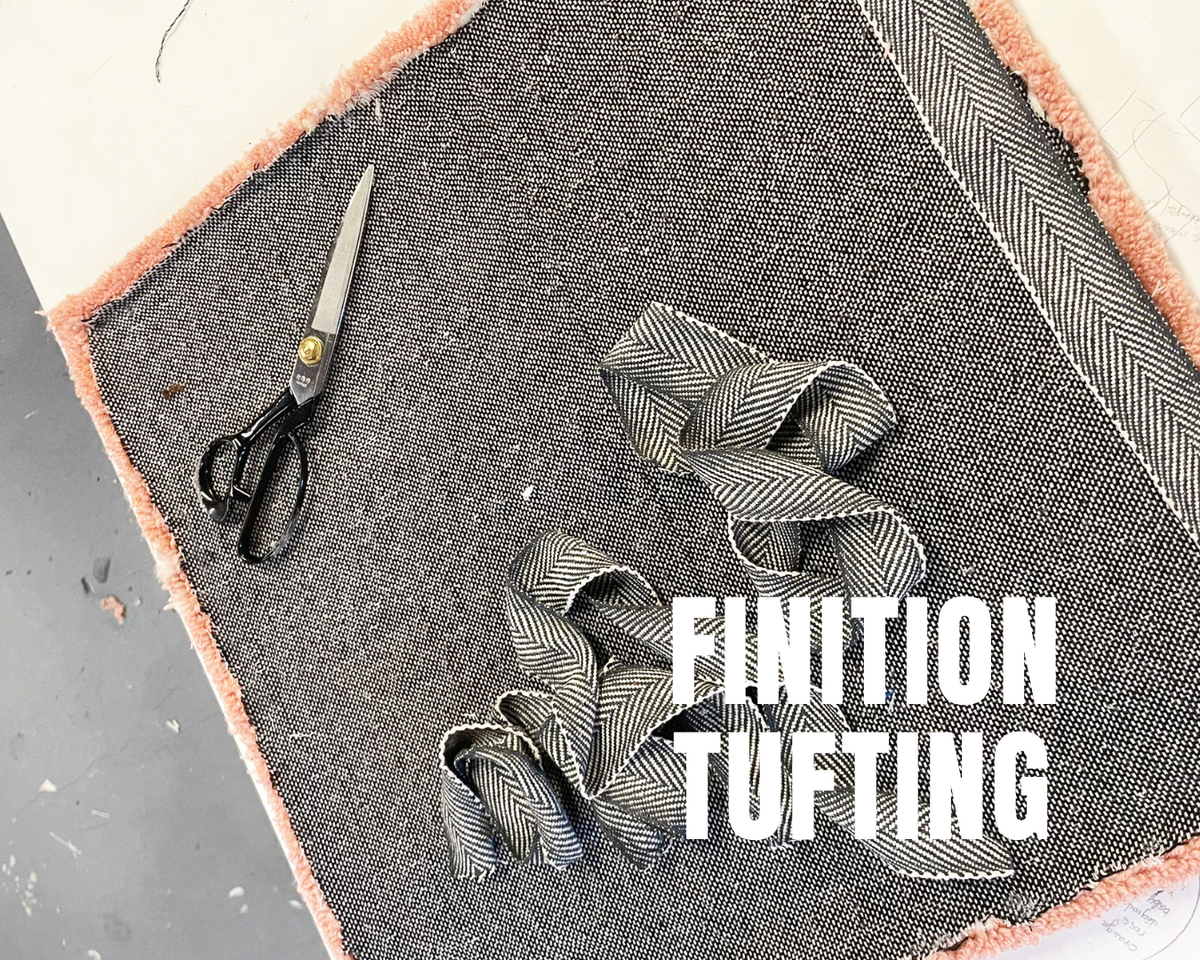 Quels sont les accessoires indispensables pour les finitions d'un tapis?