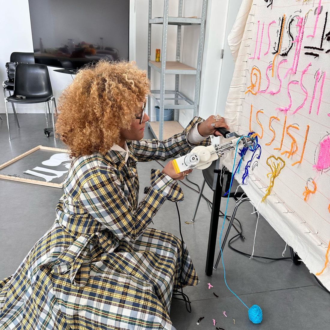 Workshop Tufting à l'École d'Art Appliqué de Condé : Trames et Détournement