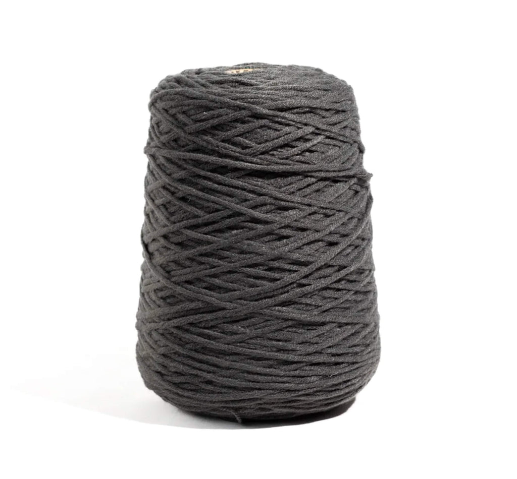 100% acrylic tufting yarn